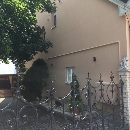 Patavar Panzio Etterem Gyongyospata Exteriör bild